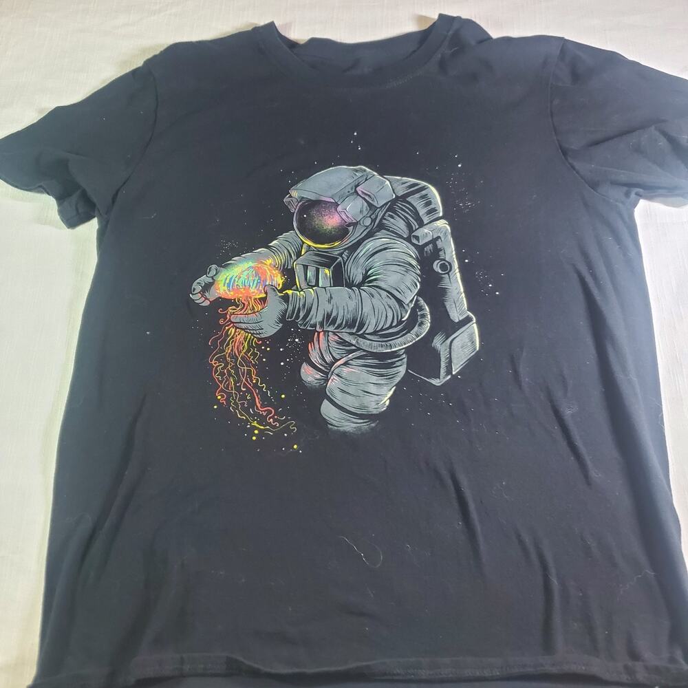 Boys Graphic T-Shirt Threadless Size Medium M Black Short Sleeve Casual Tee